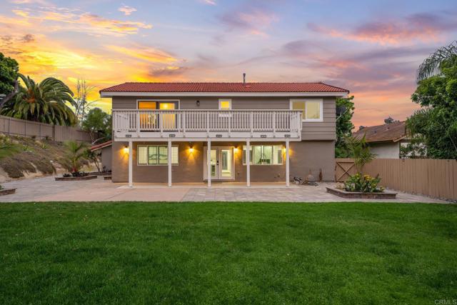 Detail Gallery Image 5 of 28 For 325 Santa Helena Dr, Solana Beach,  CA 92075 - 6 Beds | 4 Baths