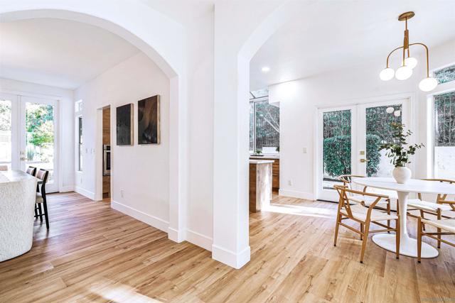 4943 Marin Dr, Oceanside CA: https://media.crmls.org/mediaz/57cd0072-01c9-4eae-a920-fd83a29bb24d.jpg