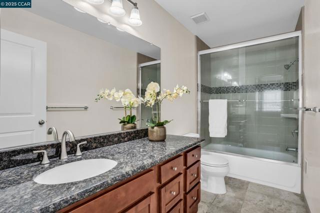 1430 Tampico Pl, Walnut Creek CA: https://media.crmls.org/mediaz/57cd2162-830a-4809-af20-a382158459f6.jpg