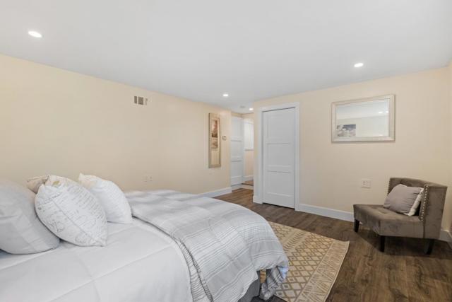 3729 Laurel Way, Redwood City CA: https://media.crmls.org/mediaz/57ce5481-1d42-40c5-8e45-51668273c98b.jpg