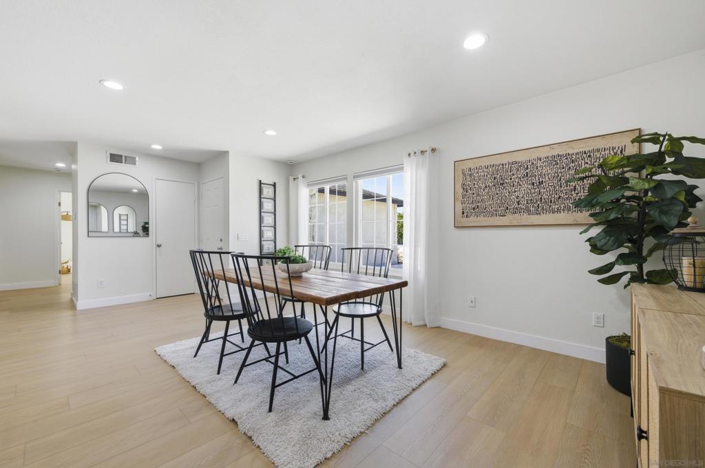 8595 Flanders Dr - photo 4