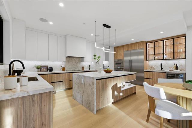 852 La Para Avenue, Palo Alto CA: https://media.crmls.org/mediaz/57cef96c-7732-4f04-8da2-40bffae296ac.jpg