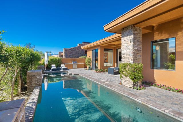 79935 Via Maravilla, La Quinta CA: https://media.crmls.org/mediaz/57cf754d-470a-4c48-8679-b2e5943d195c.jpg