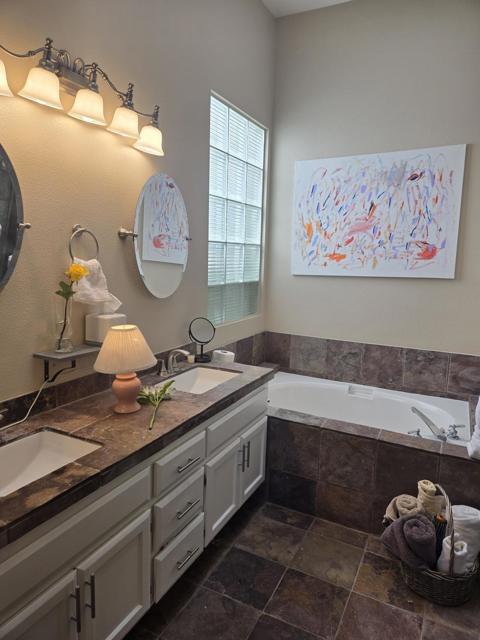 29487 E Trancas Drive, Cathedral City CA: https://media.crmls.org/mediaz/57cfd015-4536-4a30-8070-142331567842.jpg