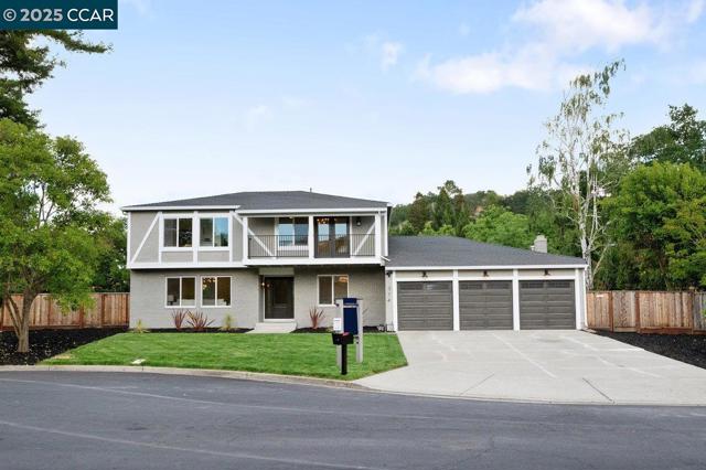 374 James Bowie Ct, Alamo CA: https://media.crmls.org/mediaz/57cfd2a2-5aea-4b6d-8f21-67ebddcee2be.jpg