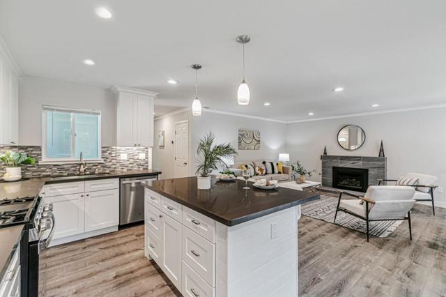 1580 Alameda De Las Pulgas, Redwood City CA: https://media.crmls.org/mediaz/57cff8af-bd64-413d-923c-1cd5f3465f71.jpg