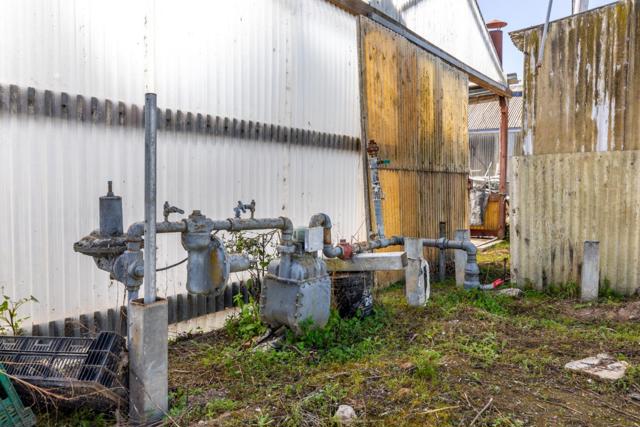 2150 Elkhorn Road, Castroville CA: https://media.crmls.org/mediaz/57d0a78d-ed49-48a5-96c3-dc45c7086550.jpg