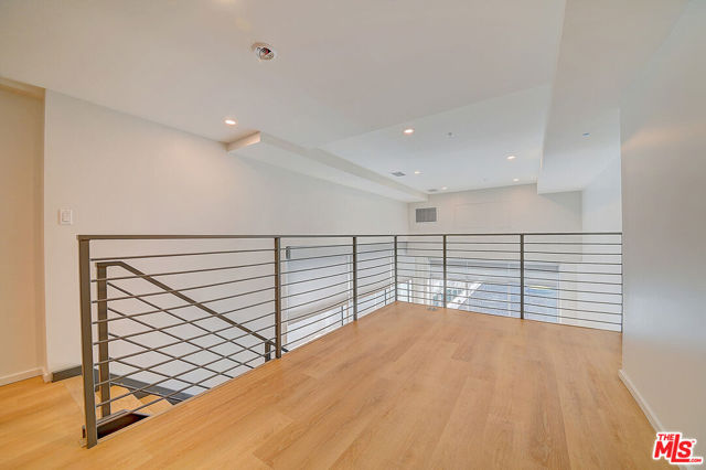 200 W Ocean Boulevard, Long Beach CA: https://media.crmls.org/mediaz/57d0cc20-7e78-4af7-9811-9f2bb6b7adb9.jpg