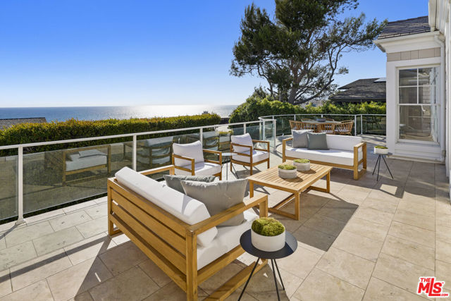 7335 Birdview Avenue, Malibu CA: https://media.crmls.org/mediaz/57d1e2c1-35cc-401c-a147-02f30eb2b380.jpg