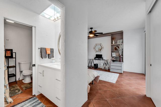 511 Desert West Drive, Rancho Mirage CA: https://media.crmls.org/mediaz/57d1e61e-190c-4946-9932-856c2b4b70d0.jpg