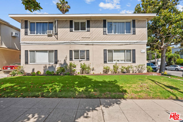 272 South Doheny Drive photo 5