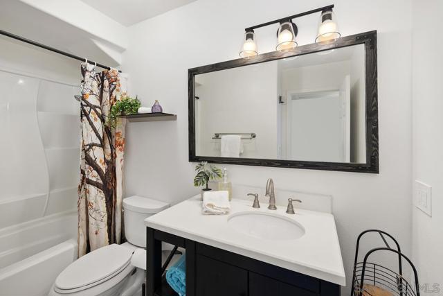13250 Idyl Dr, Lakeside CA: https://media.crmls.org/mediaz/57d2d55c-6446-4ed7-9bdf-4168c26cddf2.jpg