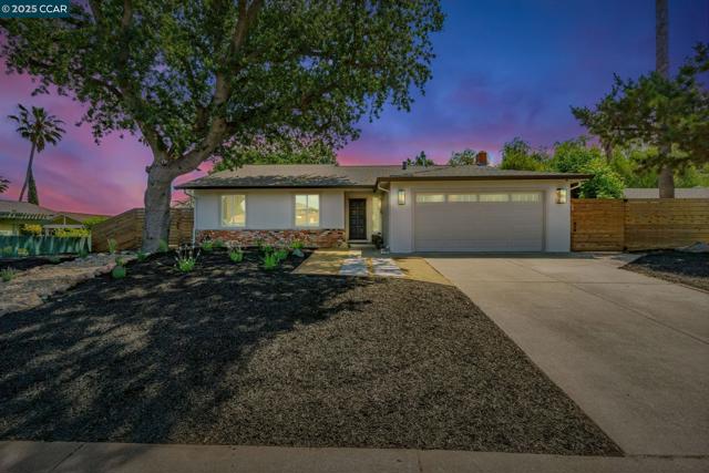 503 Vine Hill Way, Martinez CA: https://media.crmls.org/mediaz/57d36b65-c833-4906-83cb-de816427e715.jpg
