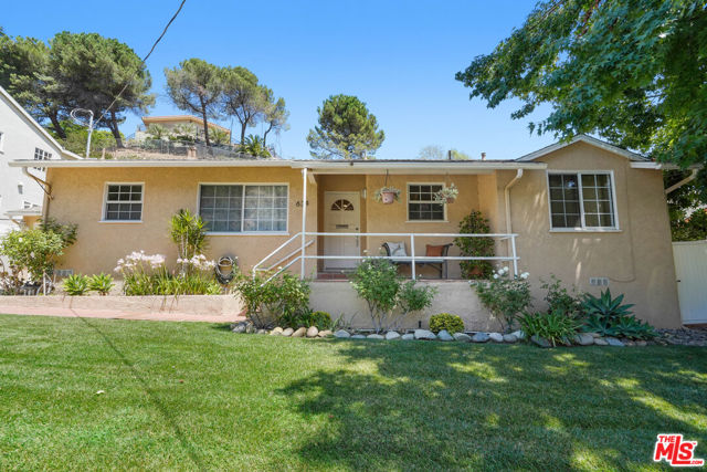 634 Solway Street photo 2
