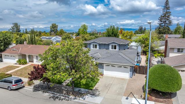 10424 Dempster Avenue, Cupertino CA: https://media.crmls.org/mediaz/57d48195-1c26-483f-af6c-42734d19ffa5.jpg