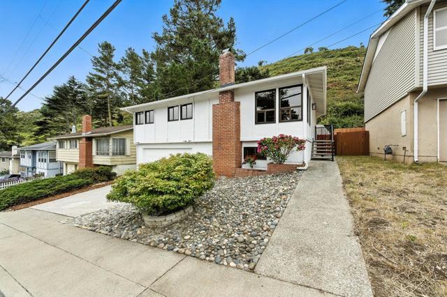 1527 Terra Nova Boulevard, Pacifica CA: https://media.crmls.org/mediaz/57d6895d-59d1-4197-ac78-8f2161d10b7f.jpg