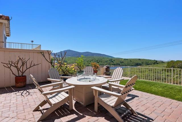 Detail Gallery Image 12 of 36 For 15778 Camino Crisalida, San Diego,  CA 92127 - 4 Beds | 3 Baths