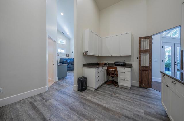 9247 Holly Hill Drive, Salinas CA: https://media.crmls.org/mediaz/57d7f0e0-b4a6-47c9-94f3-542f956f96f7.jpg