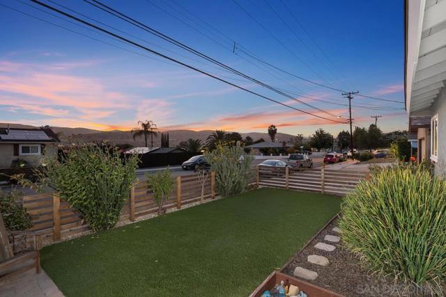 10231 Settle Rd, Santee CA: https://media.crmls.org/mediaz/57d897e1-a202-45ce-9277-13074d774e30.jpg