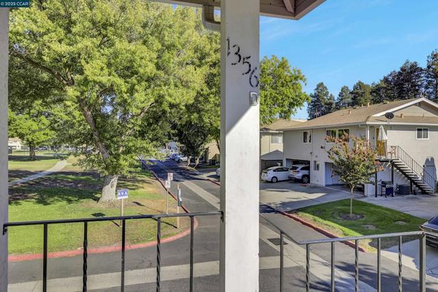 1356 Del Rio Cir, Concord CA: https://media.crmls.org/mediaz/57d905b3-b3fb-48a6-b880-f85755ab8bd0.jpg