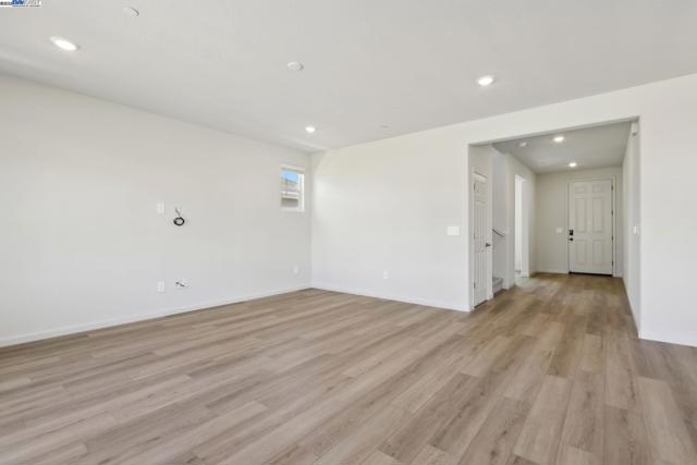 5204 Cardinal Court, Antioch CA: https://media.crmls.org/mediaz/57d9b390-459b-4f1c-aadd-64f21a8fc667.jpg