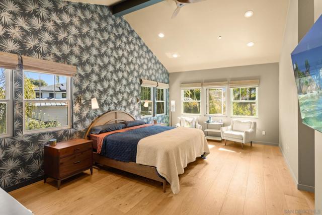 Image 33 of 75 For 418 Parkwood Ln