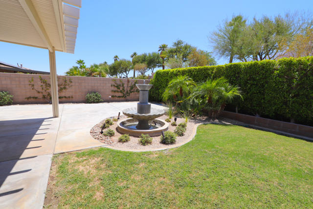 1197 Oro Rdg, Palm Springs CA: https://media.crmls.org/mediaz/57da542c-38be-4abd-be5d-56ea5cc4c9c5.jpg