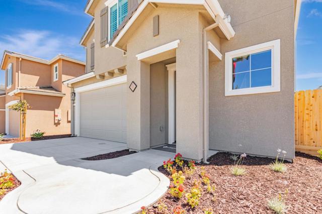 1153 Coyote Peak Way, Hollister CA: https://media.crmls.org/mediaz/57da7276-9cda-472c-86a3-b013050117eb.jpg