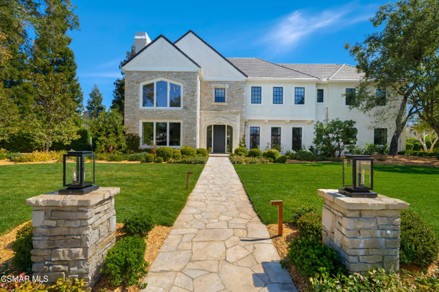 2160 Marshbrook Road, Thousand Oaks CA: https://media.crmls.org/mediaz/57db74fe-e652-4a82-a0ad-49697fcc5640.jpg