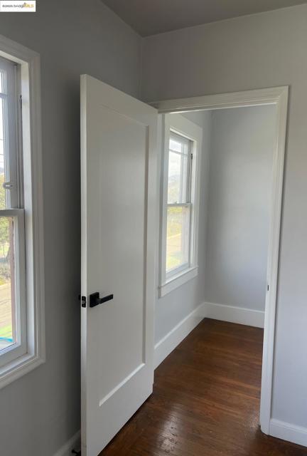 863 40th St., Oakland CA: https://media.crmls.org/mediaz/57dbf5a5-d736-4608-bd5c-998ffb52aeb4.jpg