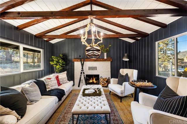 1128 E Country Club Blvd, Big Bear City CA: https://media.crmls.org/mediaz/57dcd03e-0524-448a-b862-a7c8c226e505.jpg