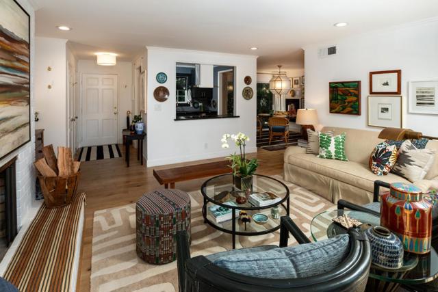 445 Oak Grove Avenue, Menlo Park CA: https://media.crmls.org/mediaz/57dd9064-21b2-46dd-9ce3-cebd48f97b27.jpg