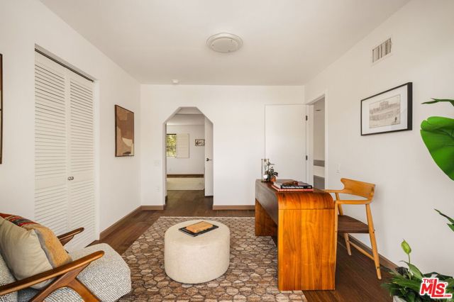 4 Bed Home for Sale in Los Angeles, California