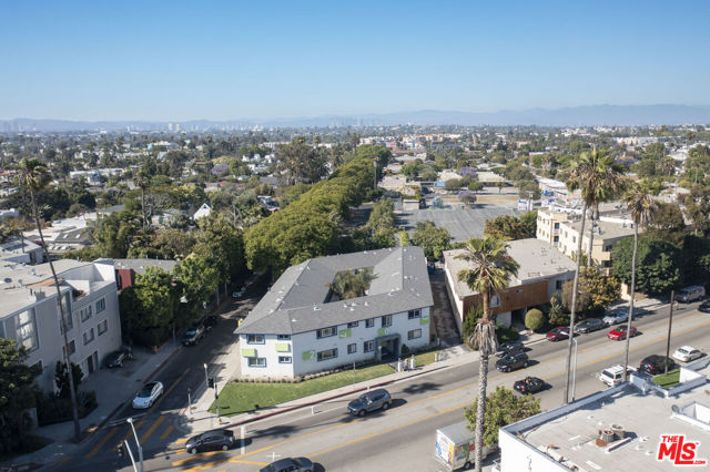 2700 Abbot Kinney Boulevard, Venice, California 90291, ,Multi-Family,For Sale,Abbot Kinney,24424311