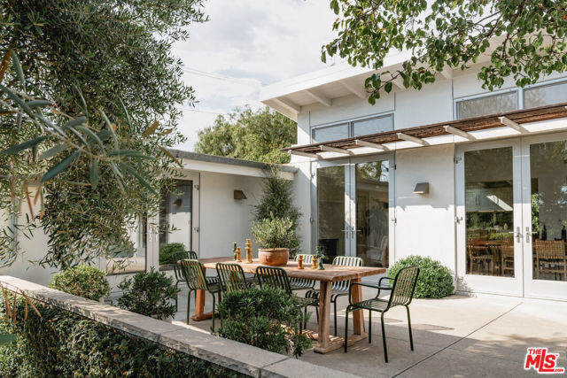 1076 Cheltenham Road, Santa Barbara CA: https://media.crmls.org/mediaz/57def810-5aa9-45bf-b181-ac464191beb1.jpg