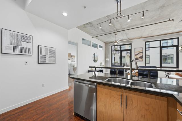 Detail Gallery Image 2 of 32 For 1050 Island Ave #525,  San Diego,  CA 92101 - 1 Beds | 2 Baths