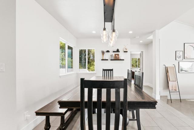 532 Moonrise Lane, Aptos CA: https://media.crmls.org/mediaz/57dfa583-c4b3-4631-9c81-8fc20902c88b.jpg