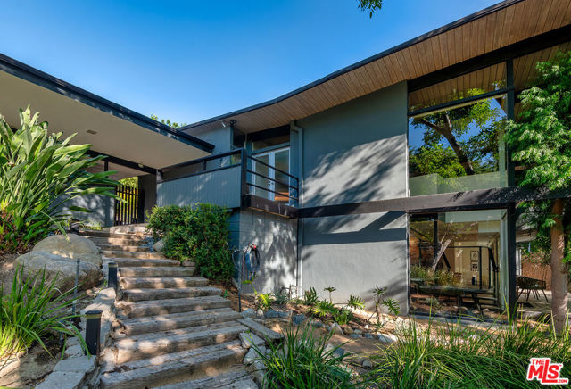 4944 Hood Drive photo 4