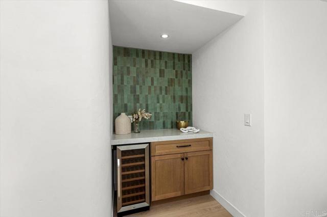 874 Hacienda Drive, El Cajon CA: https://media.crmls.org/mediaz/57e06ad0-5214-48a6-b04f-13352689073e.jpg