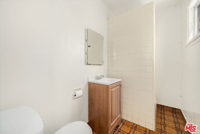 414 N Ditman Avenue, Los Angeles CA: https://media.crmls.org/mediaz/57e082d2-ebc6-4a22-b420-25c564bbed8e.jpg