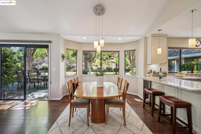 1037 Silverhill Dr, Lafayette CA: https://media.crmls.org/mediaz/57e1176f-c5e7-4021-95e0-a61b29f52502.jpg