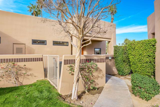 67440 S Chimayo Drive, Cathedral City CA: https://media.crmls.org/mediaz/57e16520-1987-4b59-a4f9-a1bfb9fef624.jpg