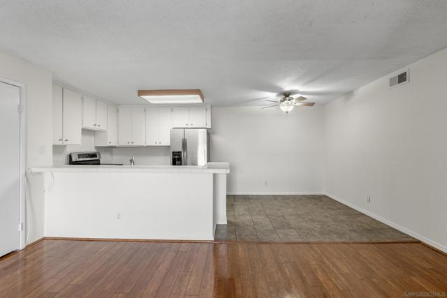 9140 Gramercy Dr, San Diego CA: https://media.crmls.org/mediaz/57e202f5-53d4-4082-903f-4b3f048c9eb8.jpg