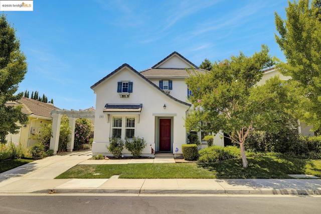 2743 Cathedral Cir, Brentwood CA: https://media.crmls.org/mediaz/57e35b1a-593e-486e-9649-74adaf8524f4.jpg