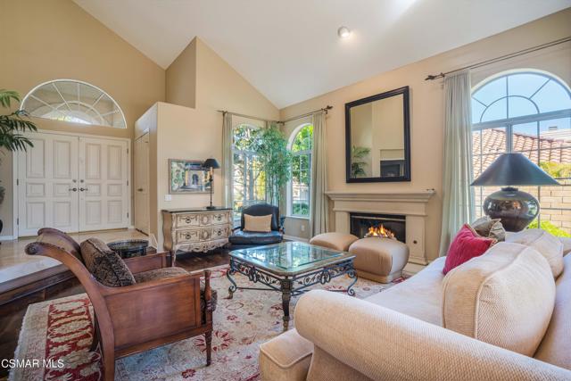 32714 Wellbrook Drive, Westlake Village CA: https://media.crmls.org/mediaz/57e3b80b-c78e-4d5d-a76d-cddabd0ffb40.jpg