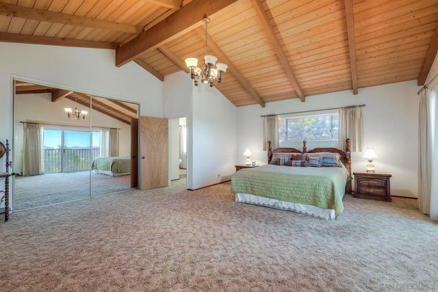 25861 E Old Julian Hwy, Ramona CA: https://media.crmls.org/mediaz/57e3cf19-9c13-4f5a-8d2b-ac0d6bd6be76.jpg