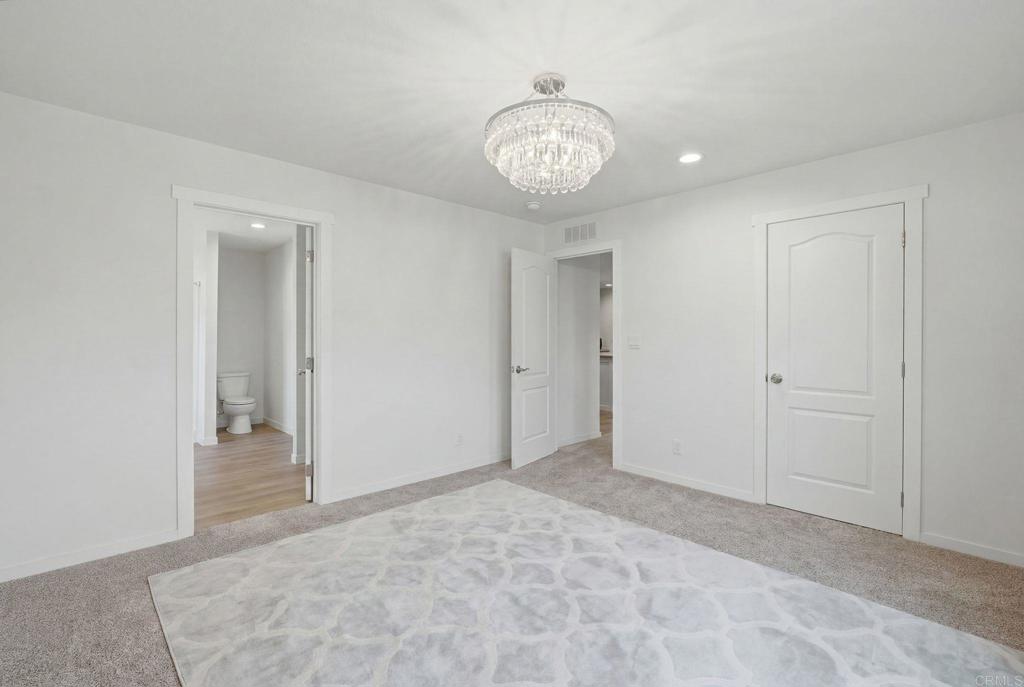 2700 Valley Parkway - photo 11
