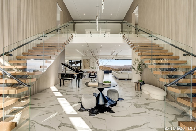 18386 Avenida Apice, Rancho Santa Fe CA: https://media.crmls.org/mediaz/57e4380c-97f7-4146-89af-3e81151b1fbe.jpg