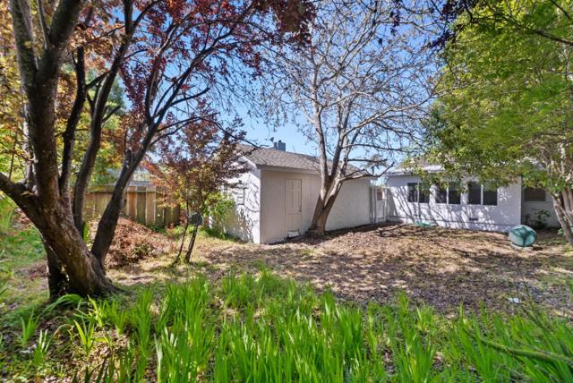 1760 48th Avenue, Capitola CA: https://media.crmls.org/mediaz/57e43bd1-8a89-47e5-9d31-0e98554d1039.jpg