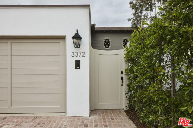 3372 Ley Drive, Los Angeles CA: https://media.crmls.org/mediaz/57e4ce18-632f-4c65-962a-83395c476a25.jpg